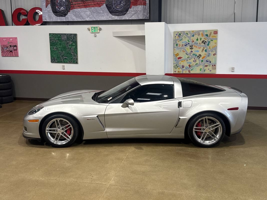 Used 2007 Chevrolet Corvette Z06 w/ Preferred Equipment Group RWD image 96