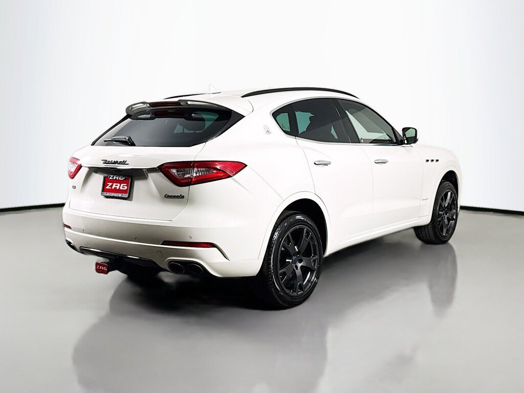 Used 2018 Maserati Levante GranSport AWD/4WD image 5