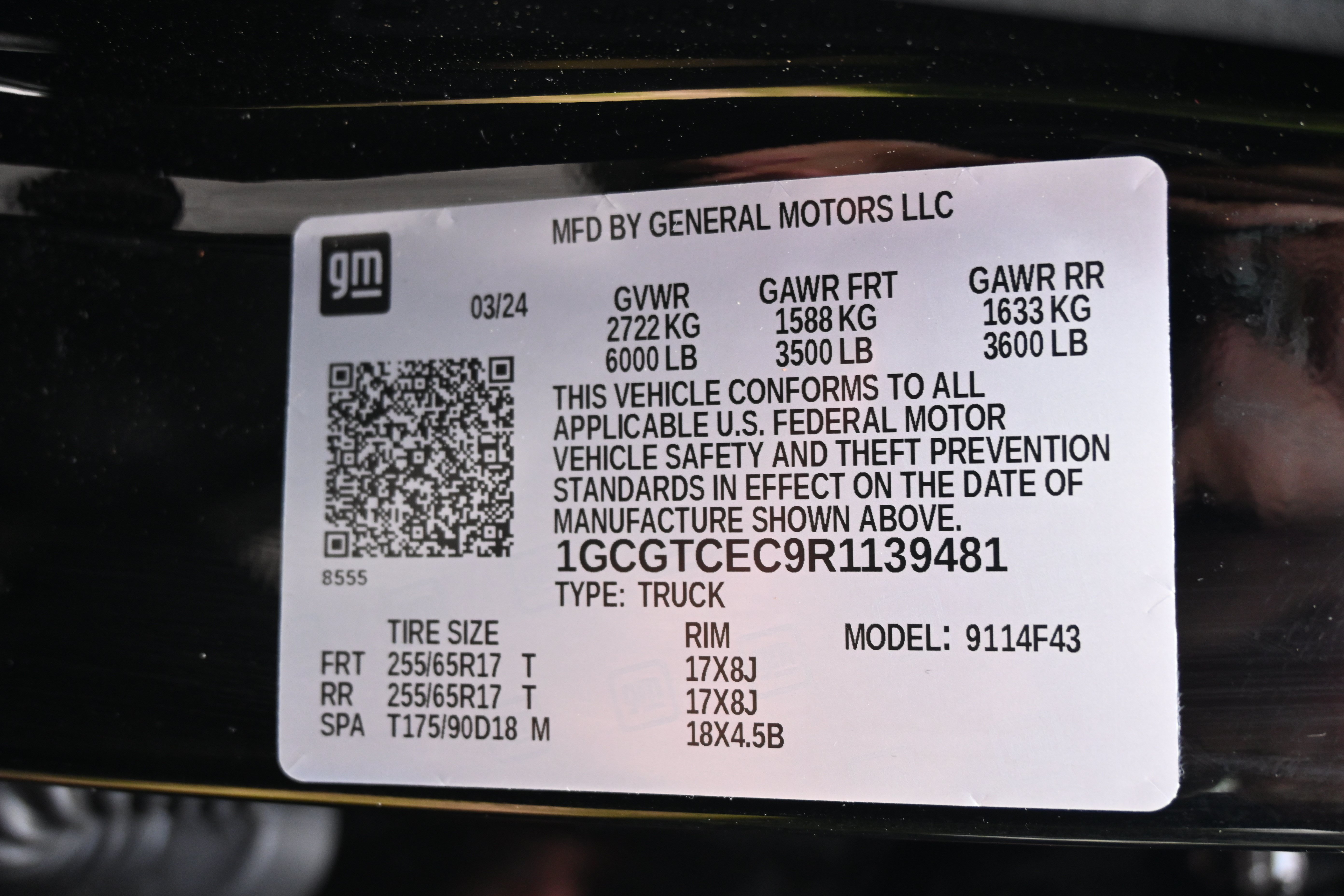 Used 2024 Chevrolet Colorado LT AWD/4WD image 32