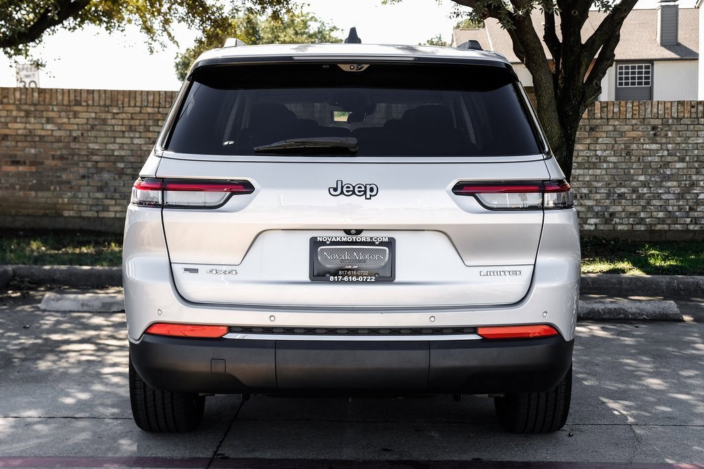 Used 2021 Jeep Grand Cherokee L Limited w/ Luxury Tech Group II image 19