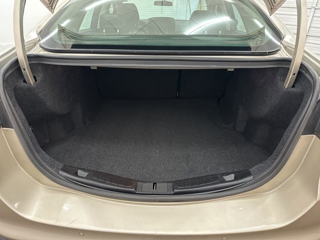 Used 2018 Ford Fusion SE w/ Equipment Group 201A image 24