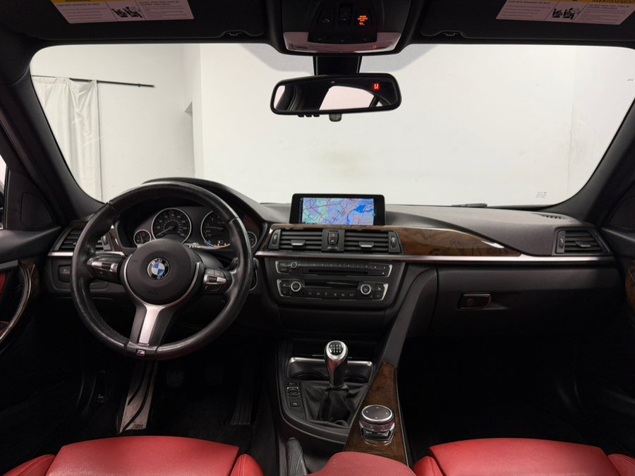 Used 2015 BMW 335i xDrive Sedan w/ M Sport AWD/4WD image 42