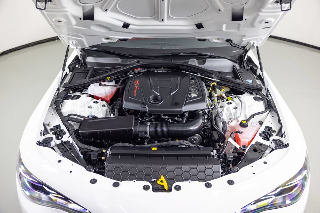 New 2026 Alfa Romeo Giulia AWD image 7