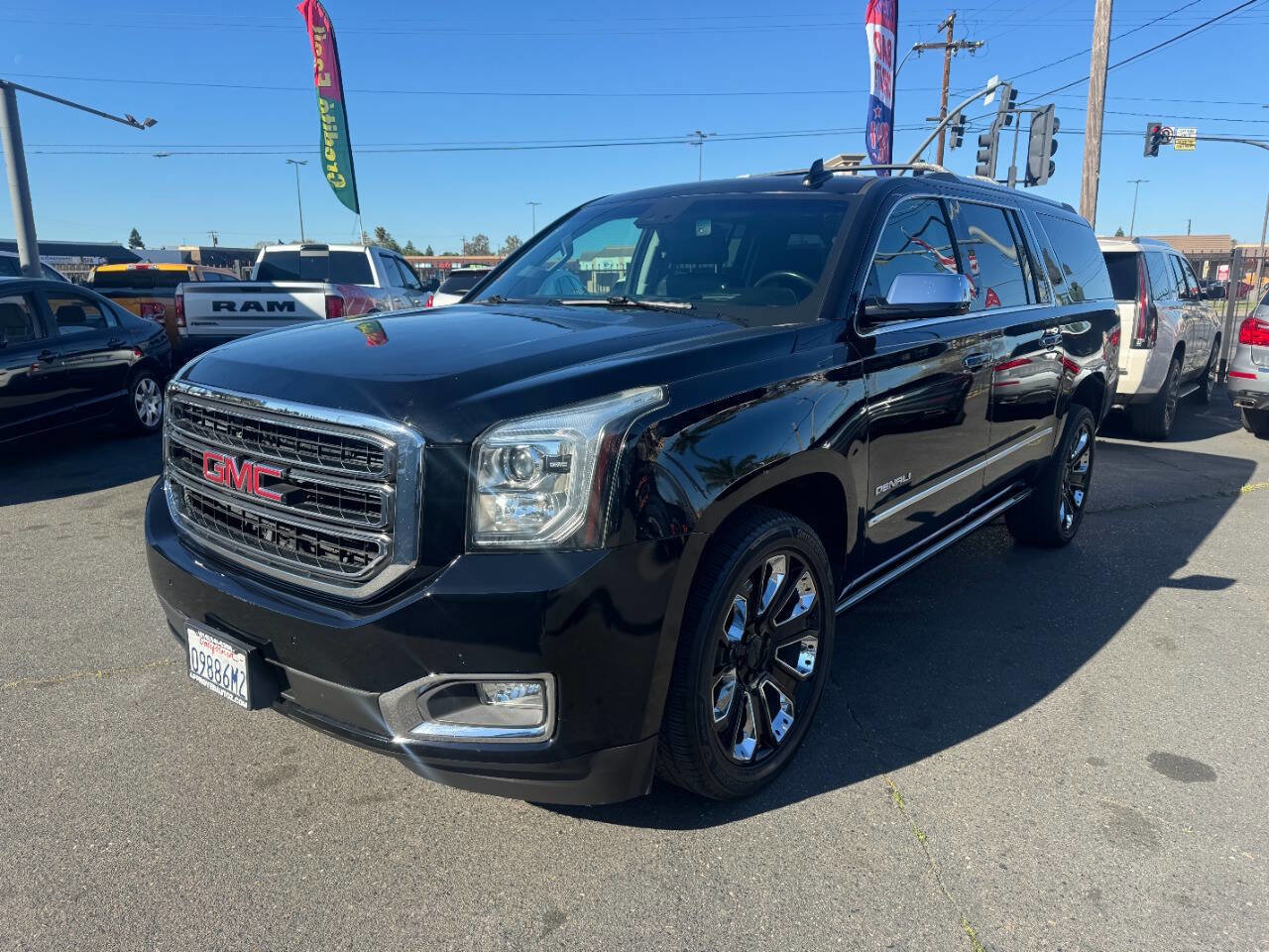 Used 2019 GMC Yukon XL Denali w/ Denali Ultimate Package image 4