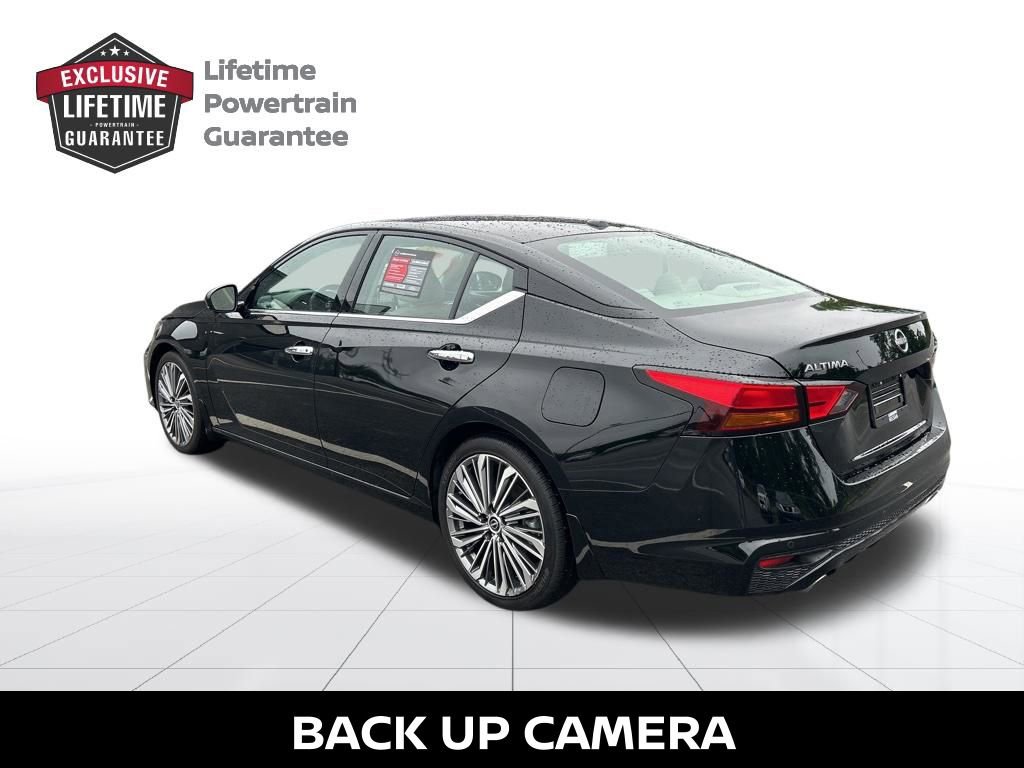 Certified 2025 Nissan Altima 2.5 SL FWD image 4