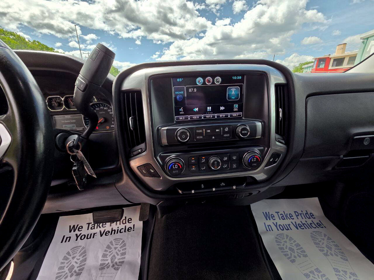 Used 2015 Chevrolet Silverado 1500 LT w/ LT Convenience Package AWD/4WD image 20