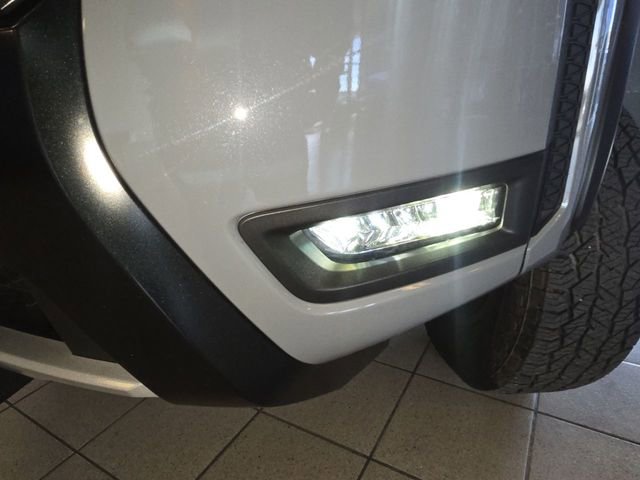 Used 2025 Nissan Frontier PRO-4X w/ Pro Convenience Package image 25