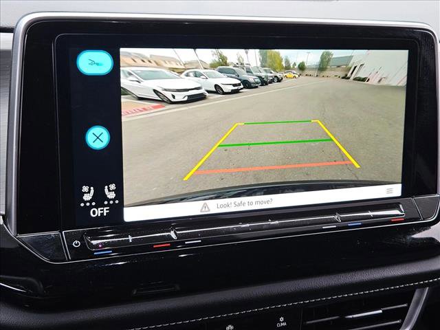 Used 2024 Volkswagen Atlas Cross Sport SE image 12