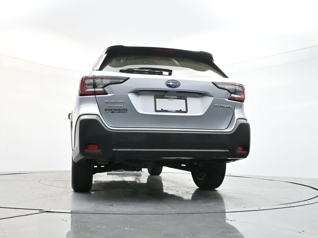 Used 2024 Subaru Outback Premium image 34