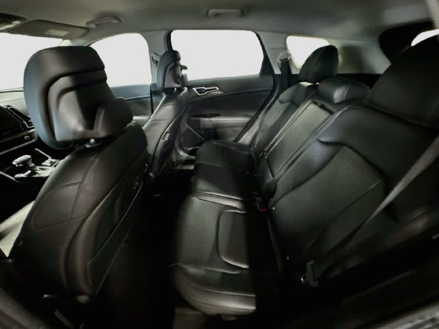 Certified 2024 Kia Sportage EX AWD/4WD image 25