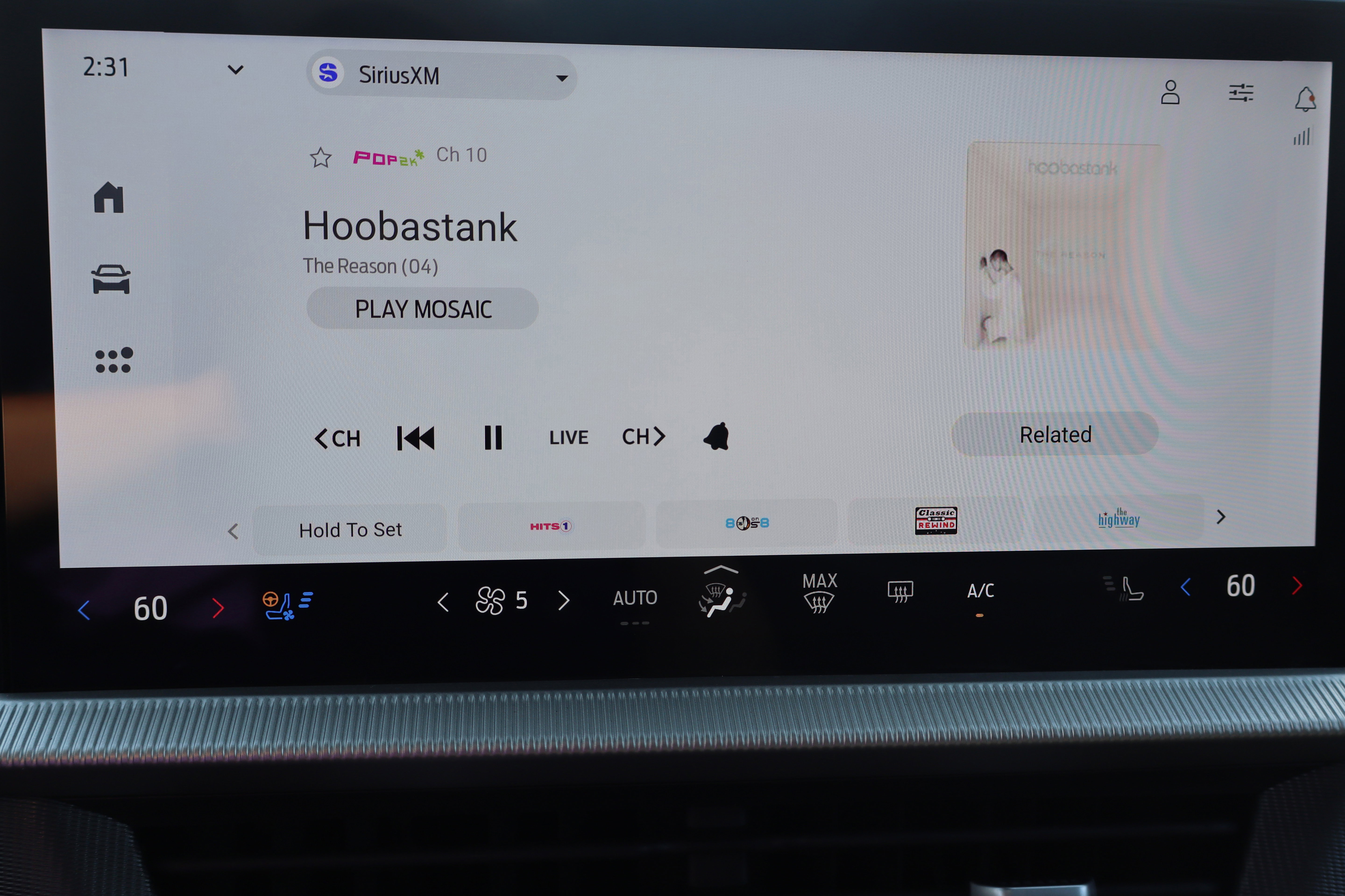 Used 2025 Ford Explorer ST image 21