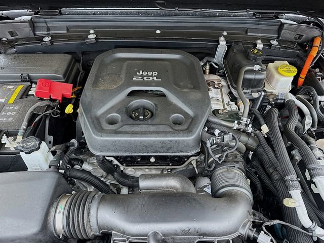 Used 2022 Jeep Wrangler Unlimited Sahara w/ Cold Weather Group image 24