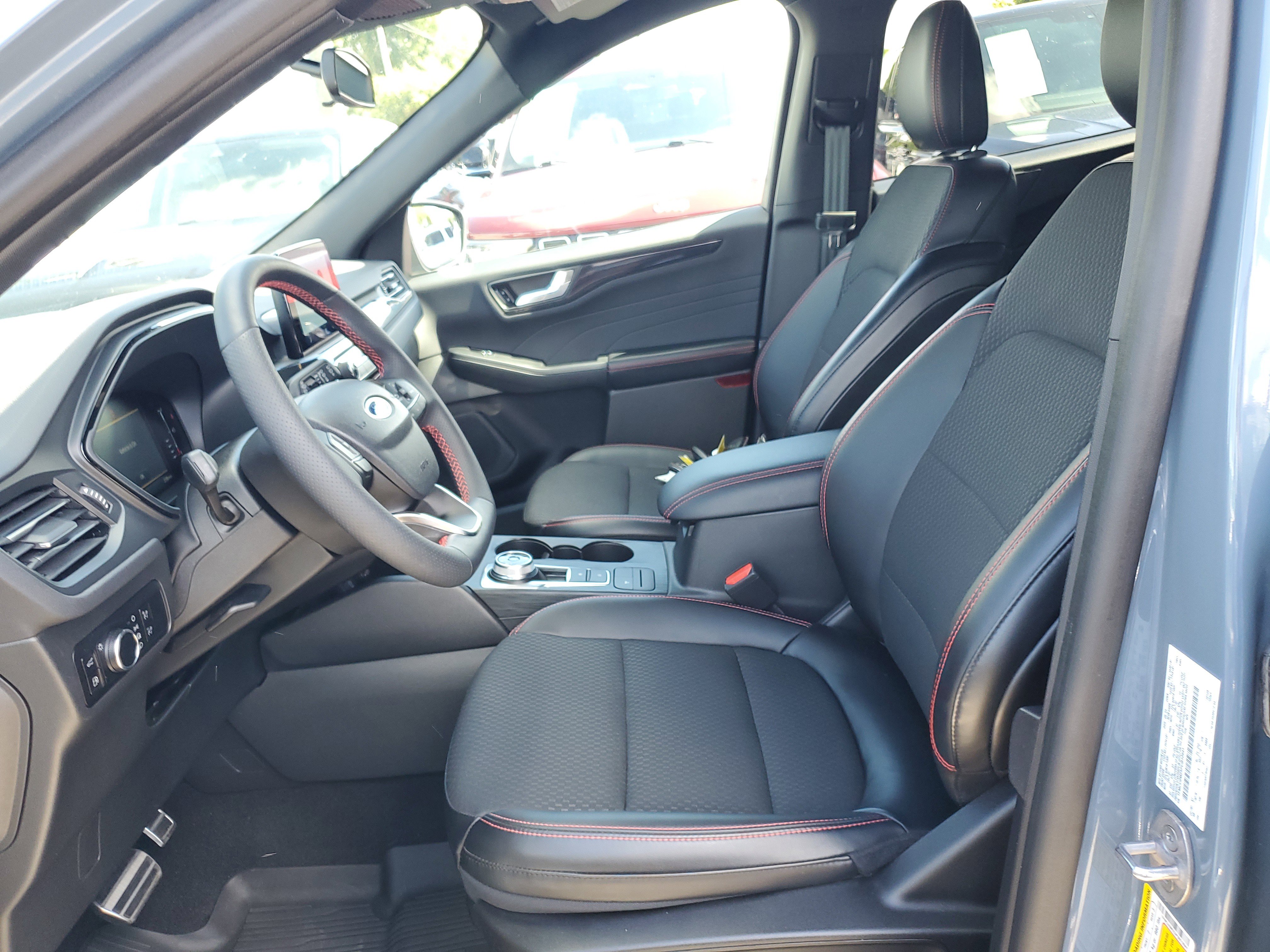 Used 2023 Ford Escape ST-Line w/ Equipment Group 301A image 13