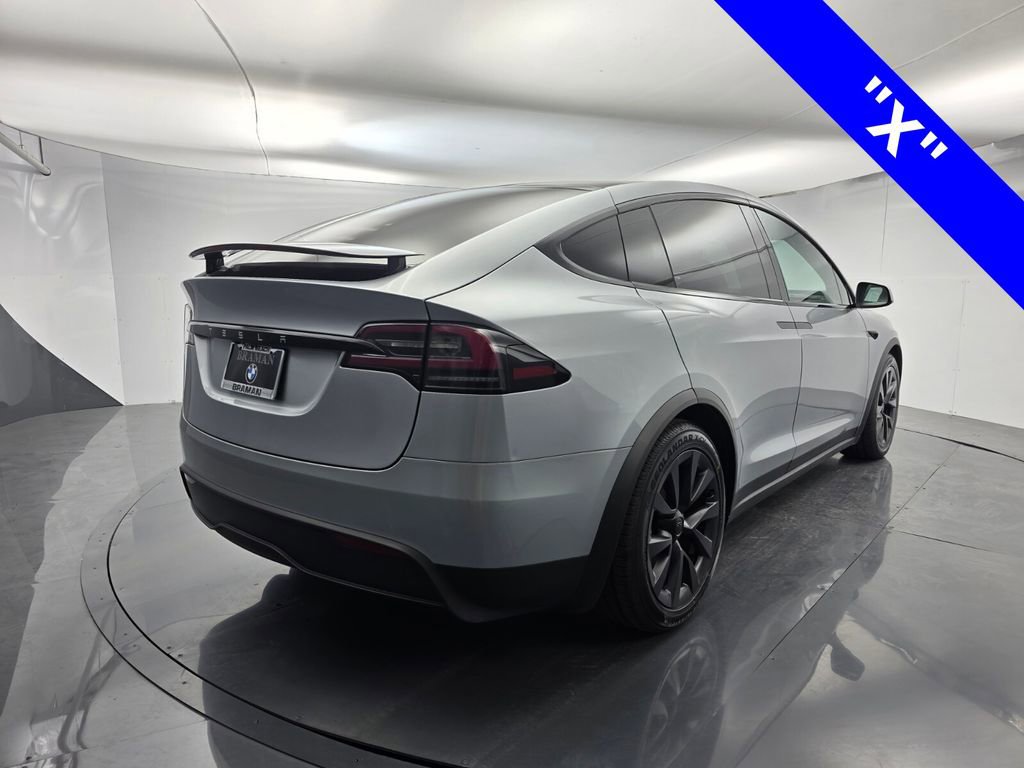 Used 2024 Tesla Model X image 4