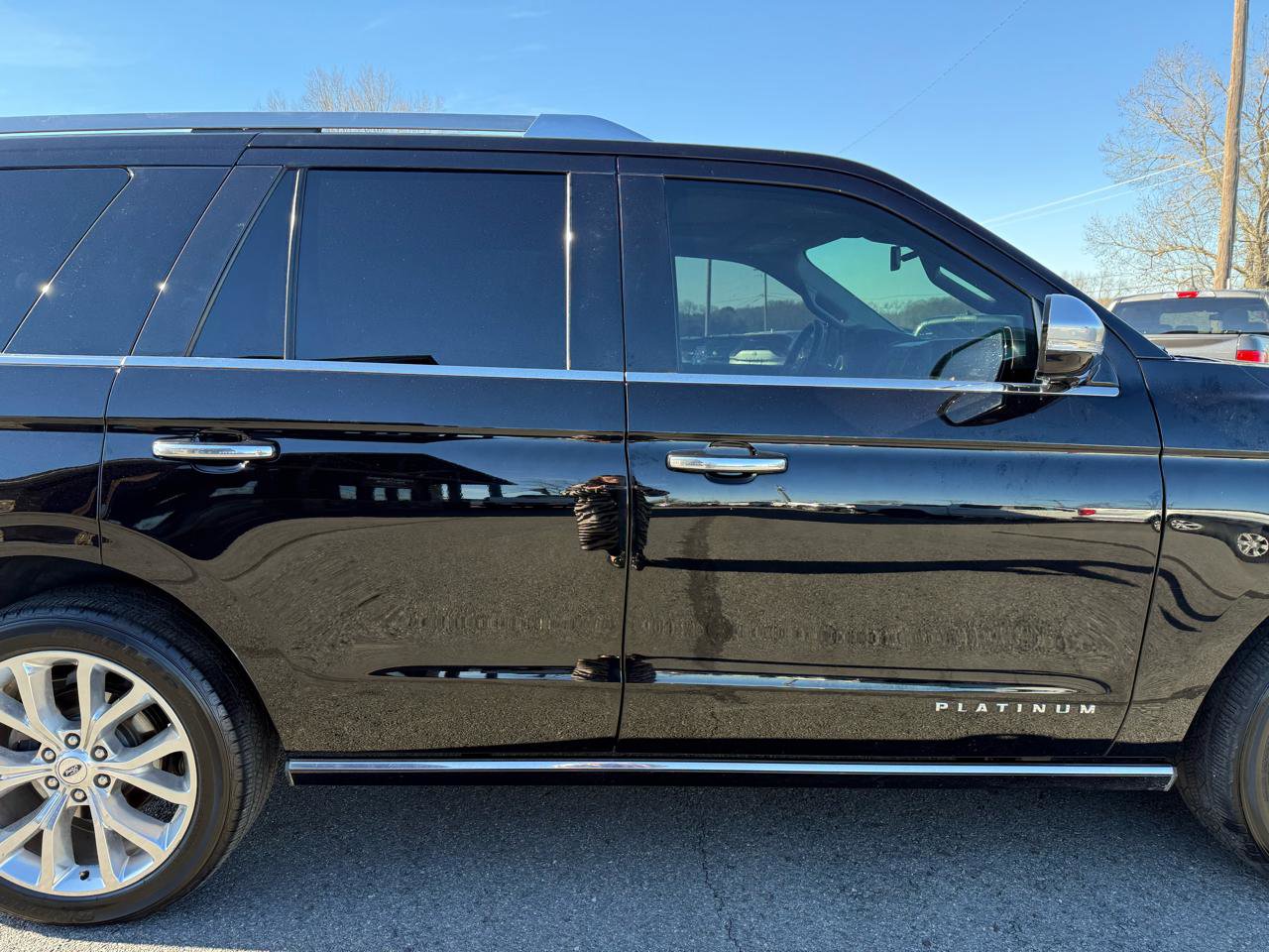 Used 2019 Ford Expedition Platinum image 48