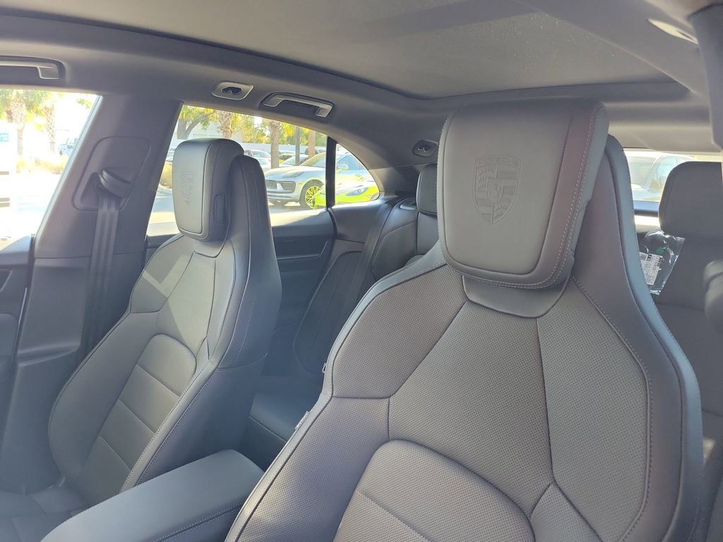 New 2026 Porsche Macan Electric image 6