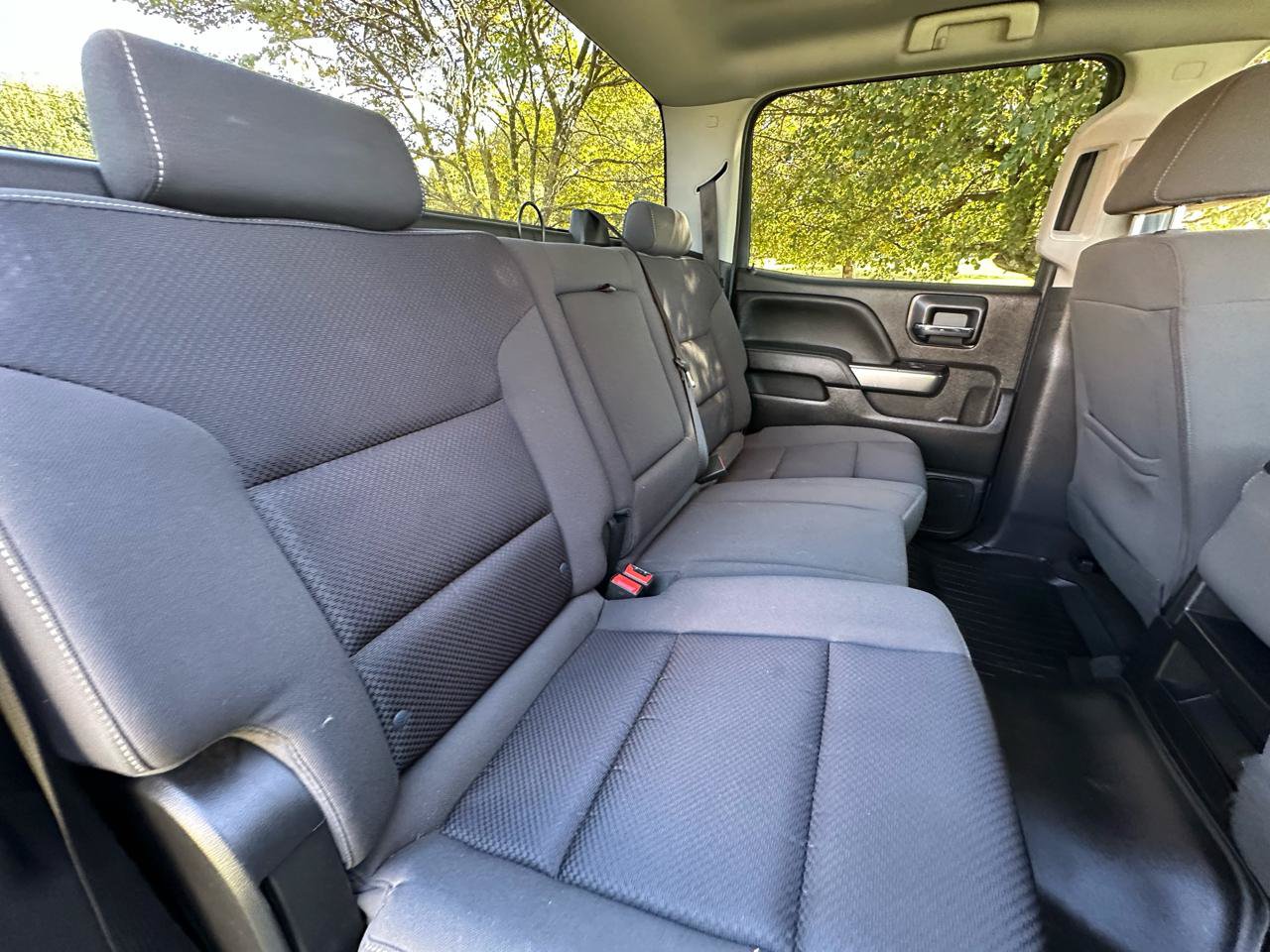 Used 2018 Chevrolet Silverado 1500 LT w/ All Star Edition AWD/4WD image 38