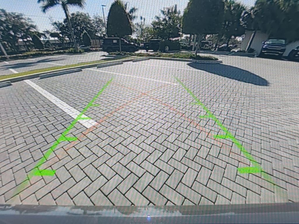 Certified 2026 BMW 740i xDrive image 22