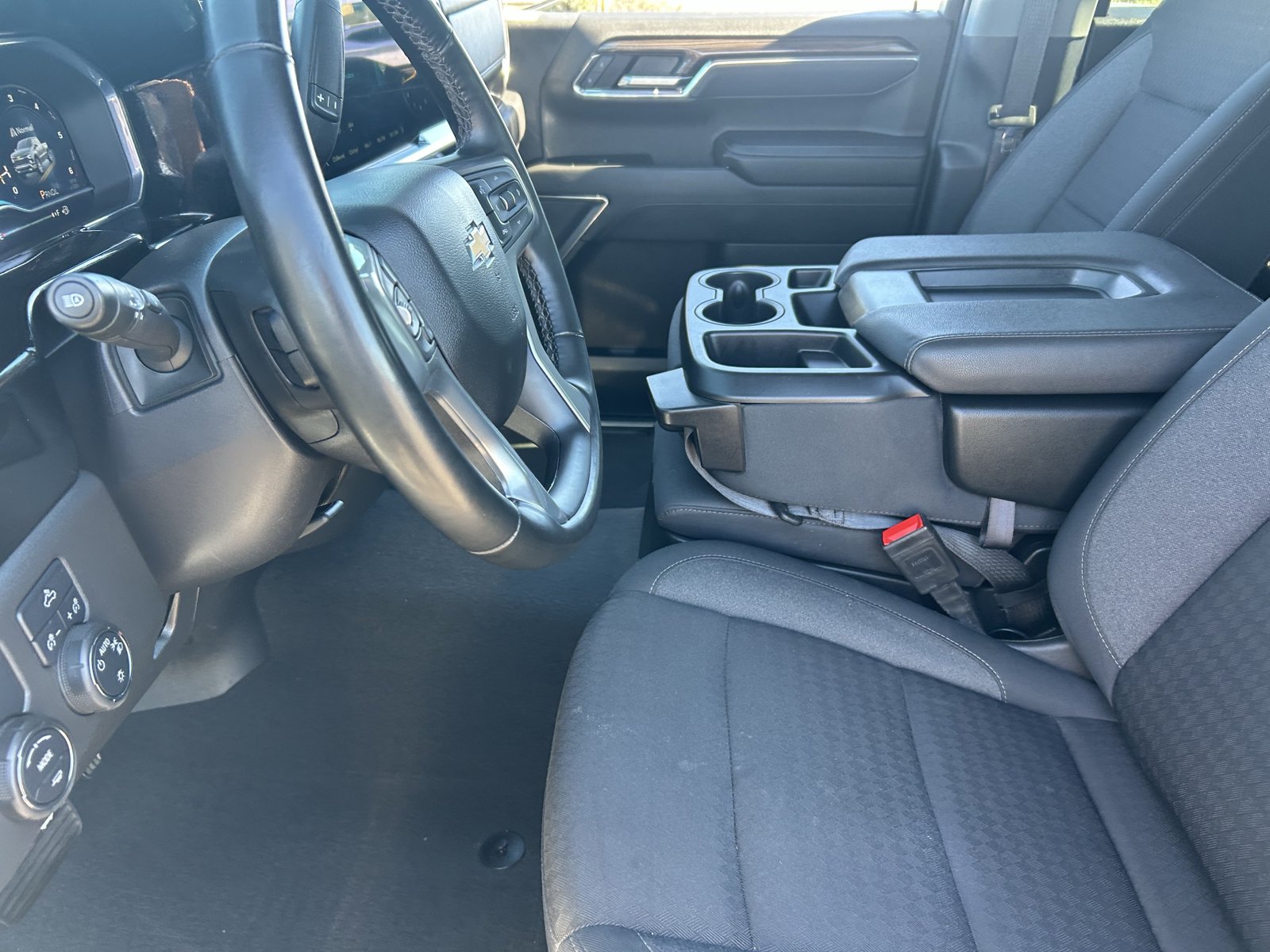 Certified 2025 Chevrolet Silverado 1500 LT RWD image 25