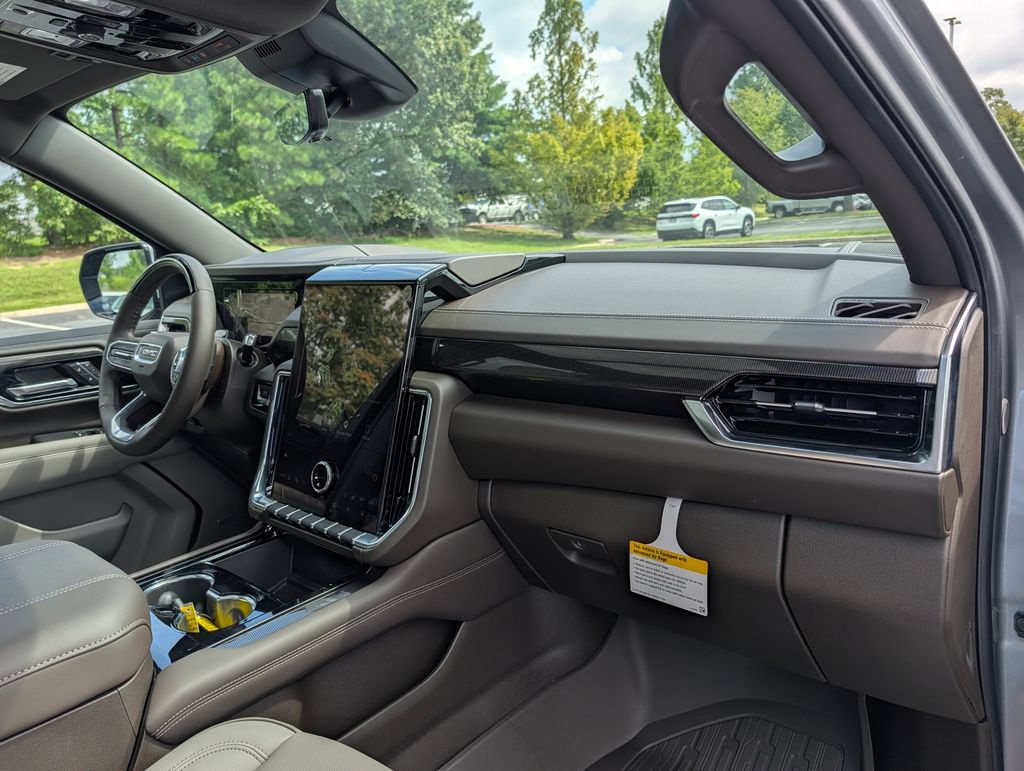 New 2026 GMC Yukon XL Elevation w/ Elevation Premium Package AWD/4WD image 10