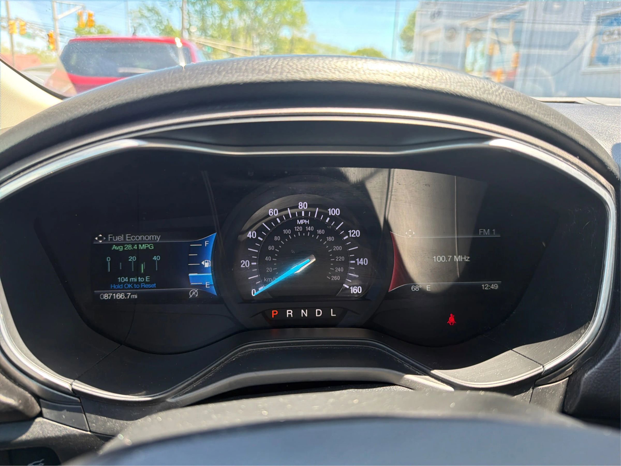 Used 2020 Ford Fusion SE FWD image 19