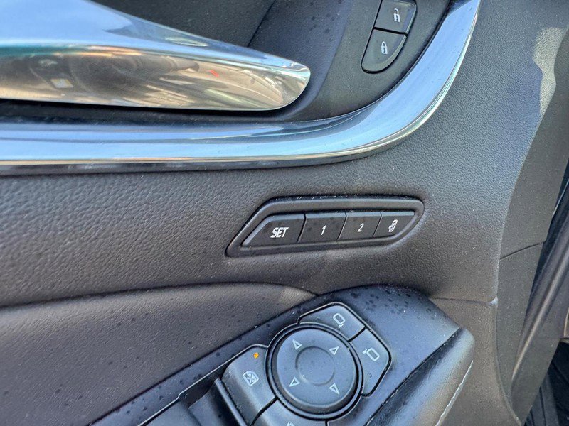 Certified 2019 Buick Enclave Avenir w/ Avenir Technology Package image 21