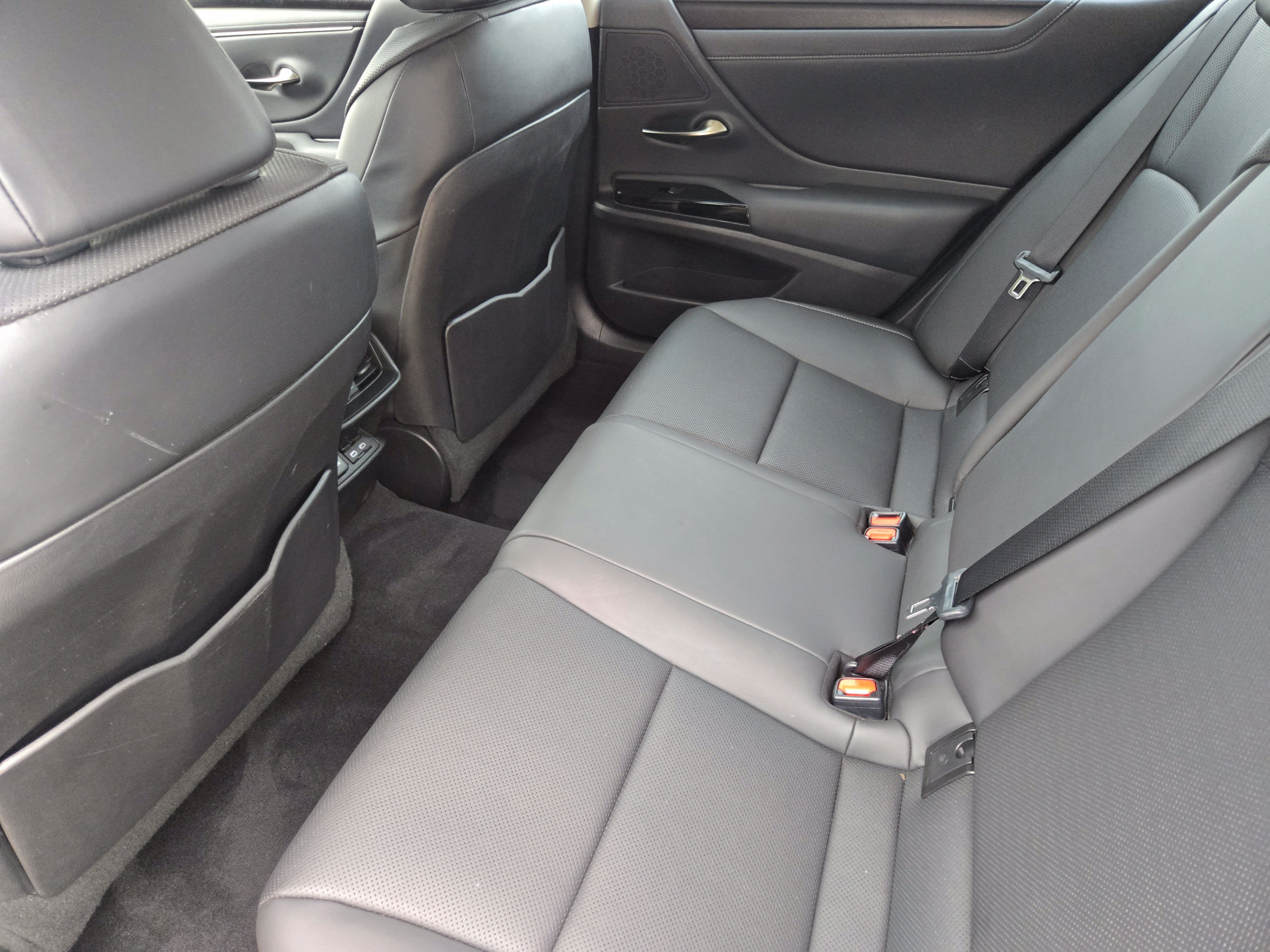 Used 2022 Lexus ES 350 w/ Premium Package FWD image 27