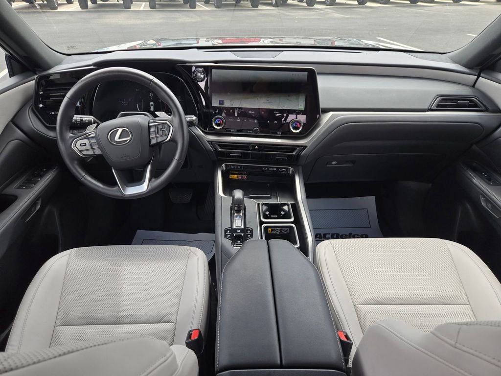 Used 2025 Lexus TX 350 AWD w/ Technology Package image 16