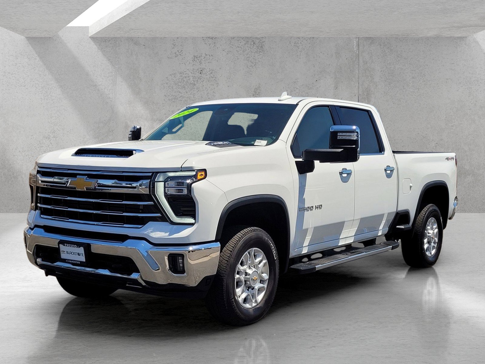 Used 2024 Chevrolet Silverado 2500 LTZ AWD/4WD image 8