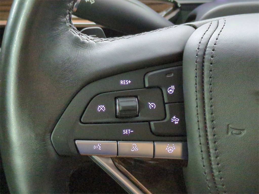 Used 2022 Cadillac Escalade ESV Sport Platinum image 28