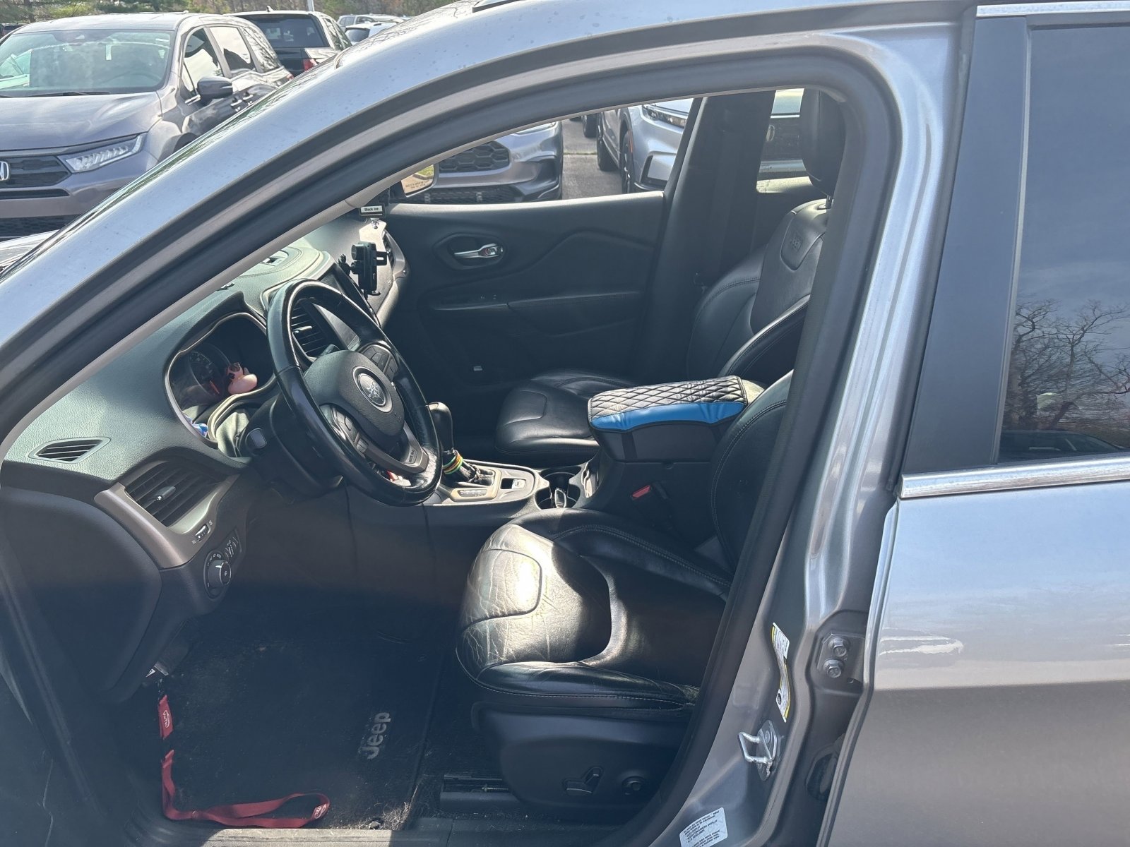 Used 2016 Jeep Cherokee Limited image 4