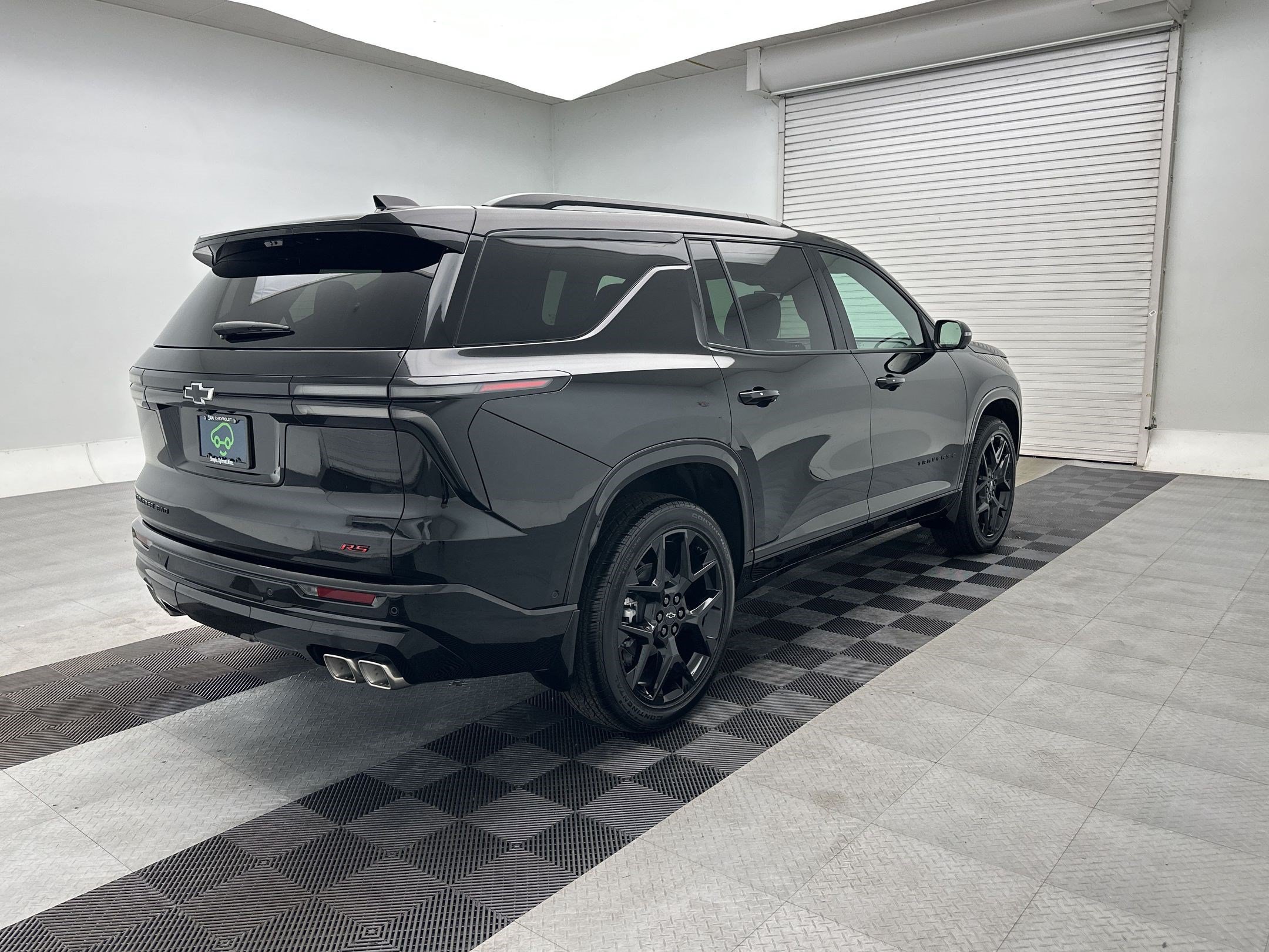 Certified 2026 Chevrolet Traverse RS w/ LPO, Floor Liner Package AWD/4WD image 9