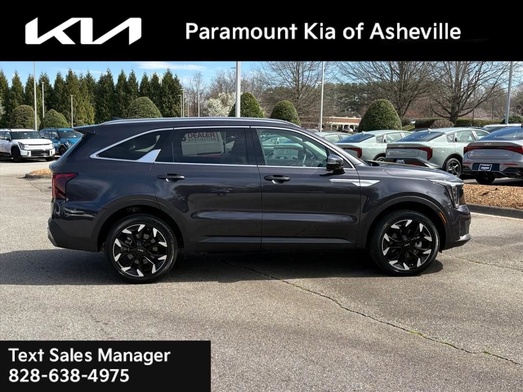 Certified 2025 Kia Sorento EX w/ Panoramic Sunroof Package image 6