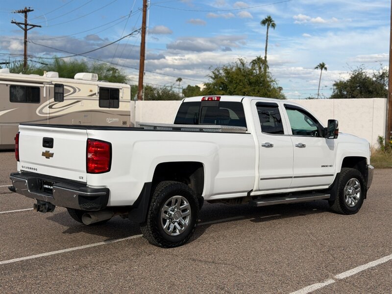 Used 2016 Chevrolet Silverado 3500 LTZ AWD/4WD image 4