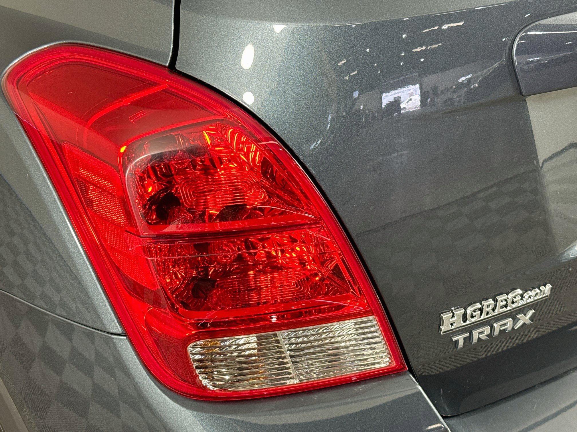 Used 2021 Chevrolet Trax LS FWD image 32