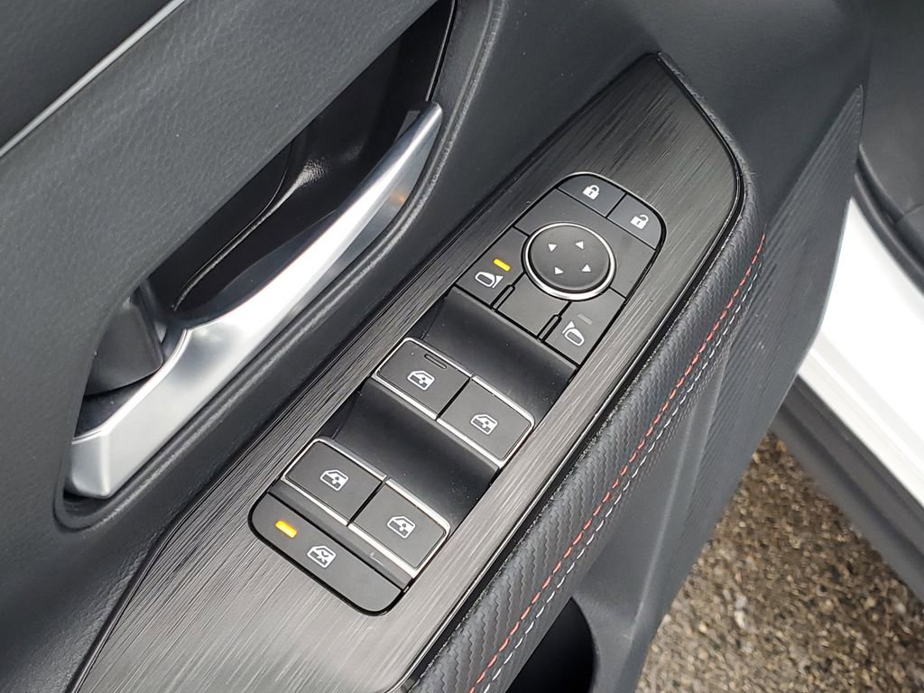 New 2026 Nissan Kicks SR w/ Cold Weather Package AWD/4WD image 9