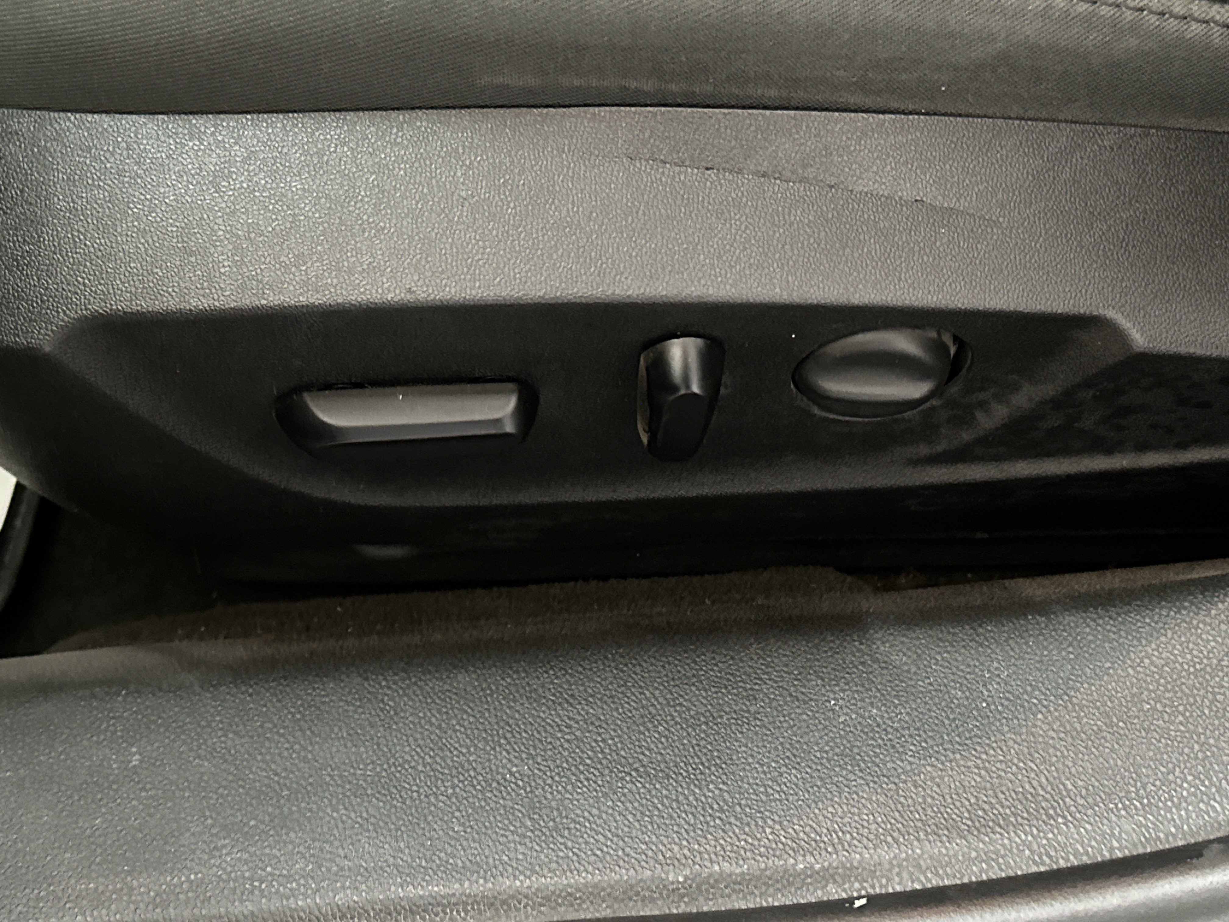 Used 2015 Buick Regal FWD image 16