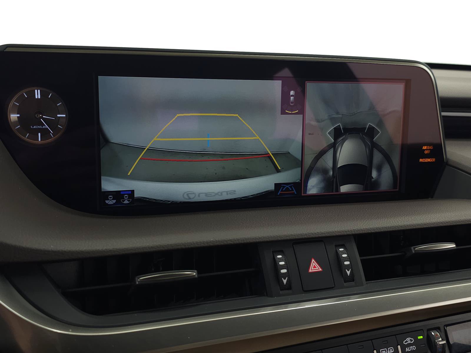 Used 2020 Lexus ES 300h w/ Accessory Package 2 FWD image 26