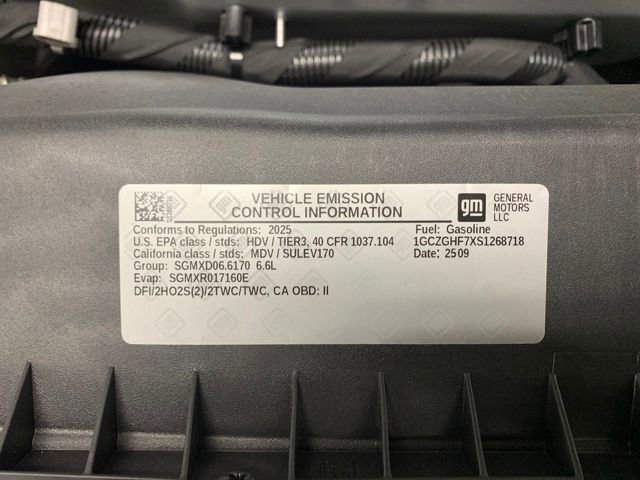 New 2025 Chevrolet Express 3500 Work Van w/ Driver Convenience Package image 16