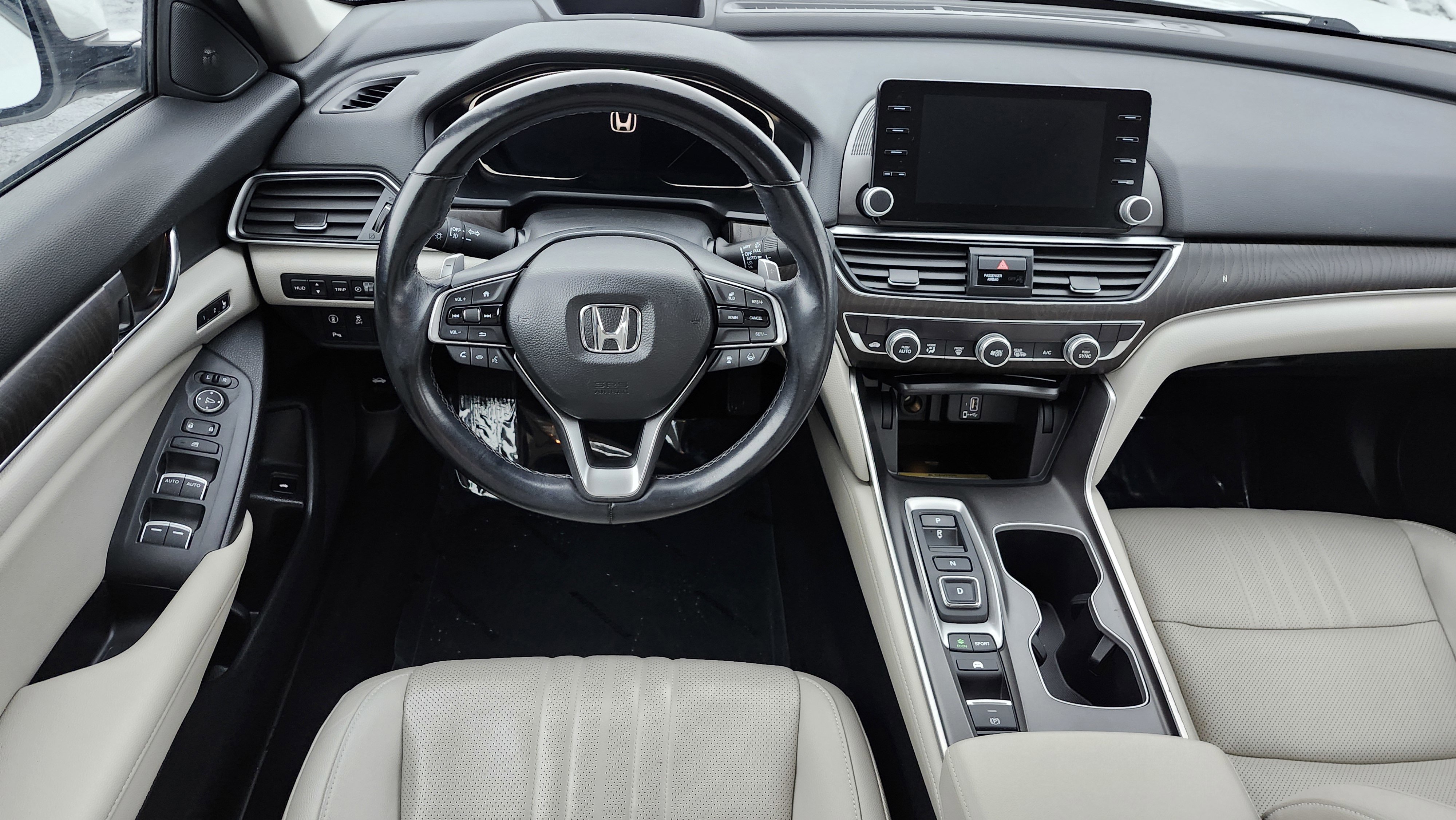 Used 2020 Honda Accord Touring image 31