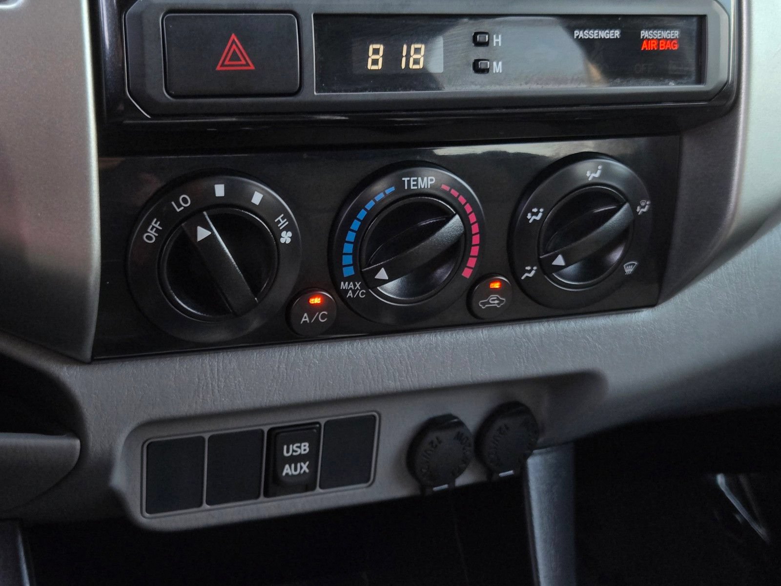 Used 2013 Toyota Tacoma PreRunner w/ SR5 Pkg RWD image 18