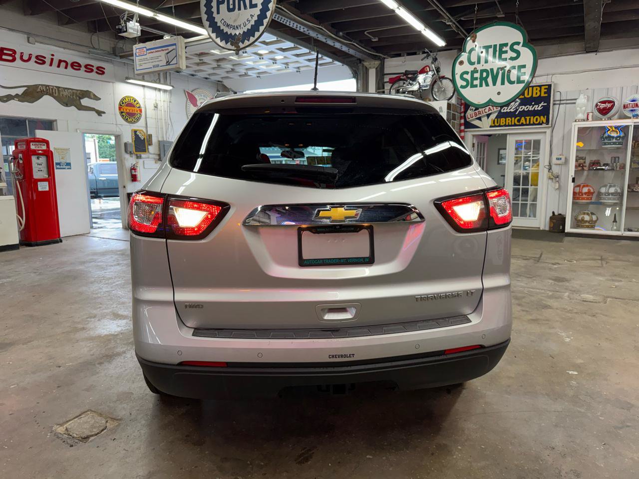 Used 2014 Chevrolet Traverse LT AWD/4WD image 4