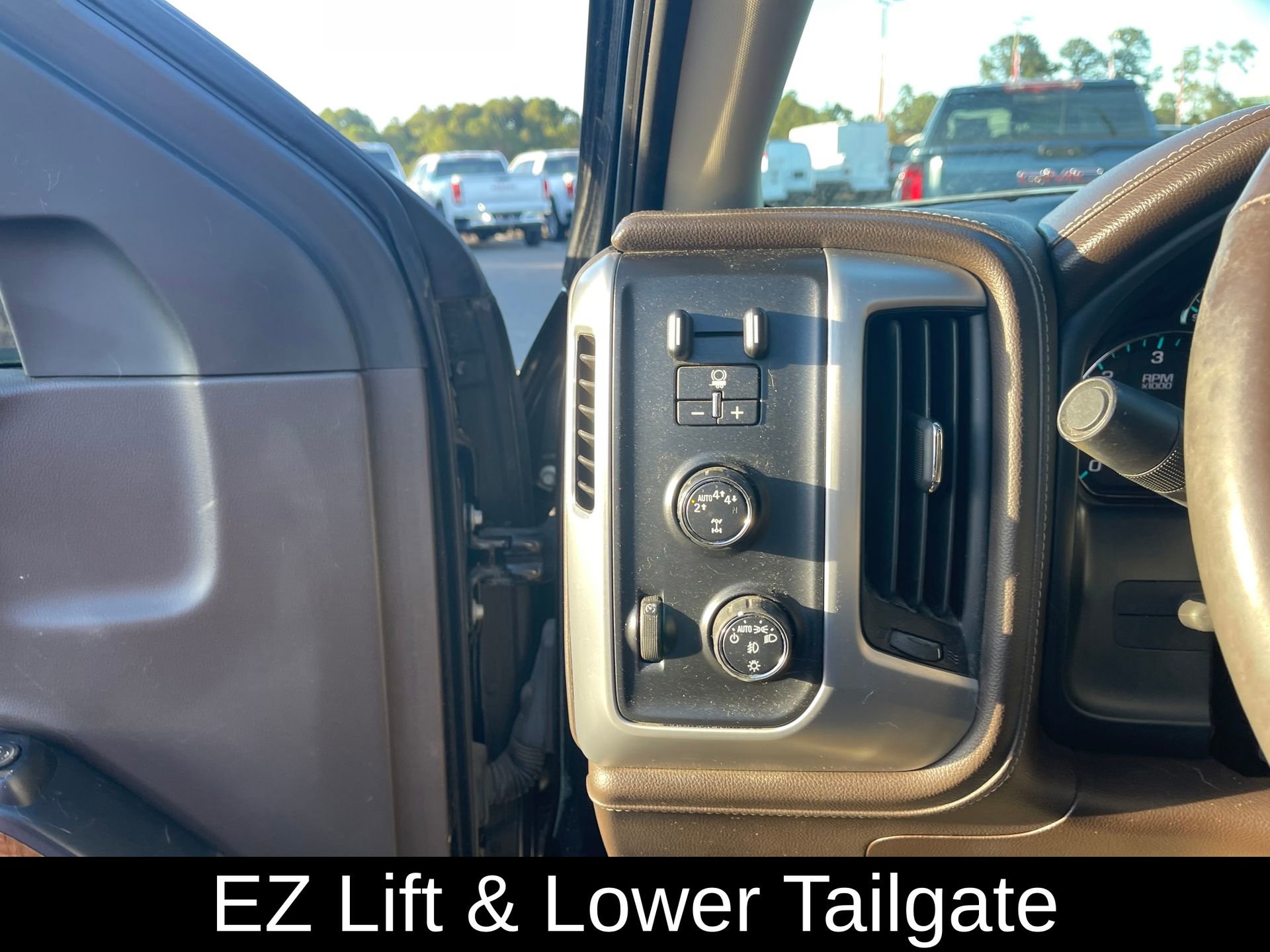 Used 2018 GMC Sierra 1500 SLT image 14