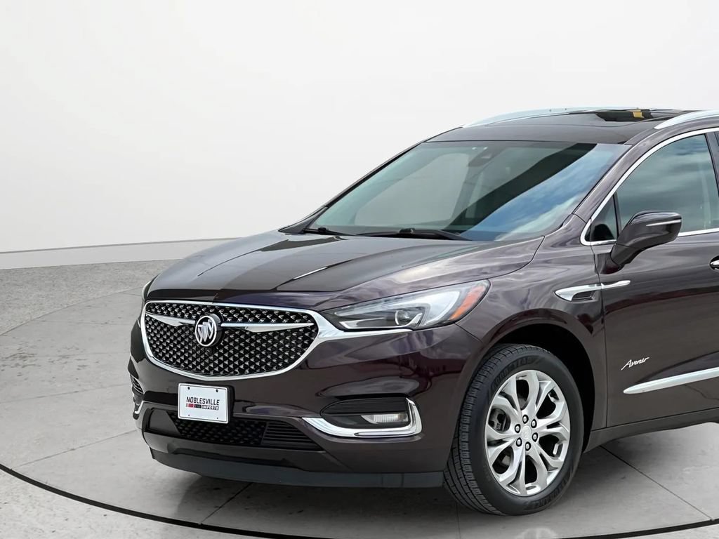 Used 2021 Buick Enclave Avenir w/ Avenir Technology Package AWD/4WD image 8