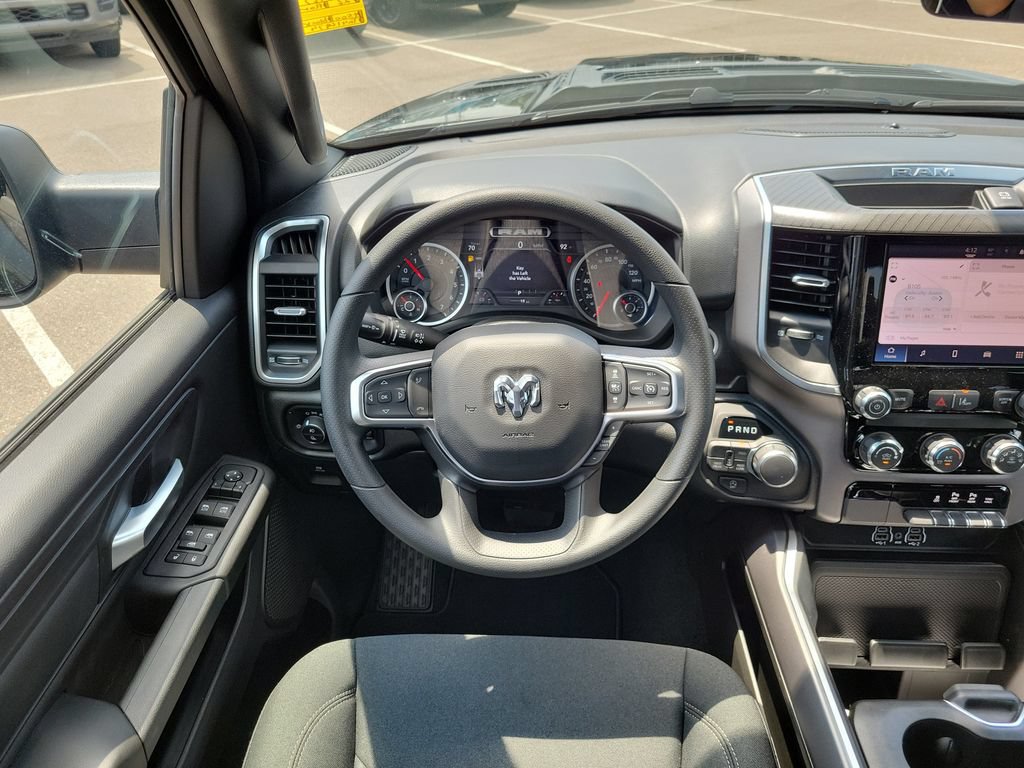 New 2026 RAM 1500 Express AWD/4WD image 8