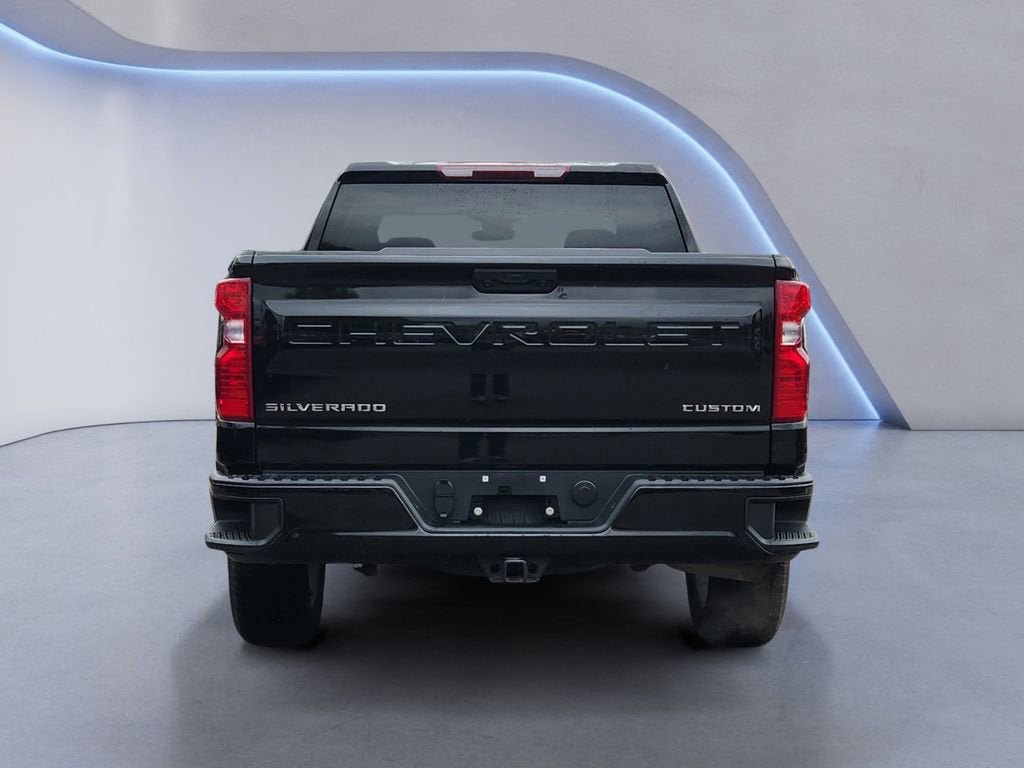 Used 2024 Chevrolet Silverado 1500 Custom AWD/4WD image 4