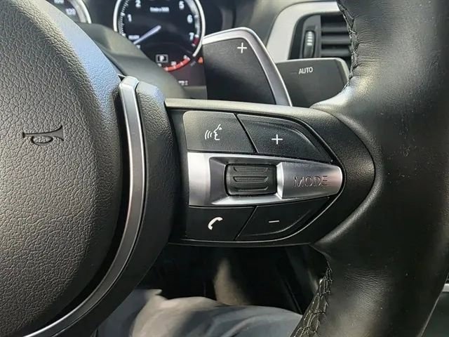 Used 2018 BMW M240i Convertible image 27