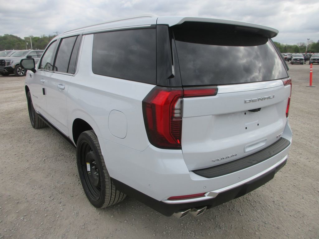 New 2026 GMC Yukon XL Denali image 6