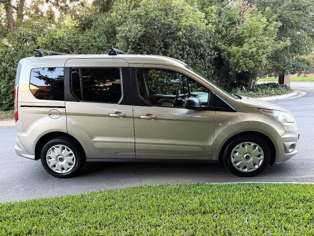 Used 2014 Ford Transit Connect XLT FWD image 7