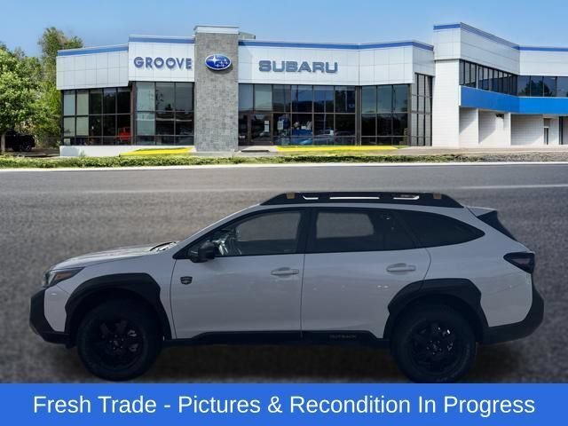 Used 2025 Subaru Outback Wilderness AWD/4WD image 2